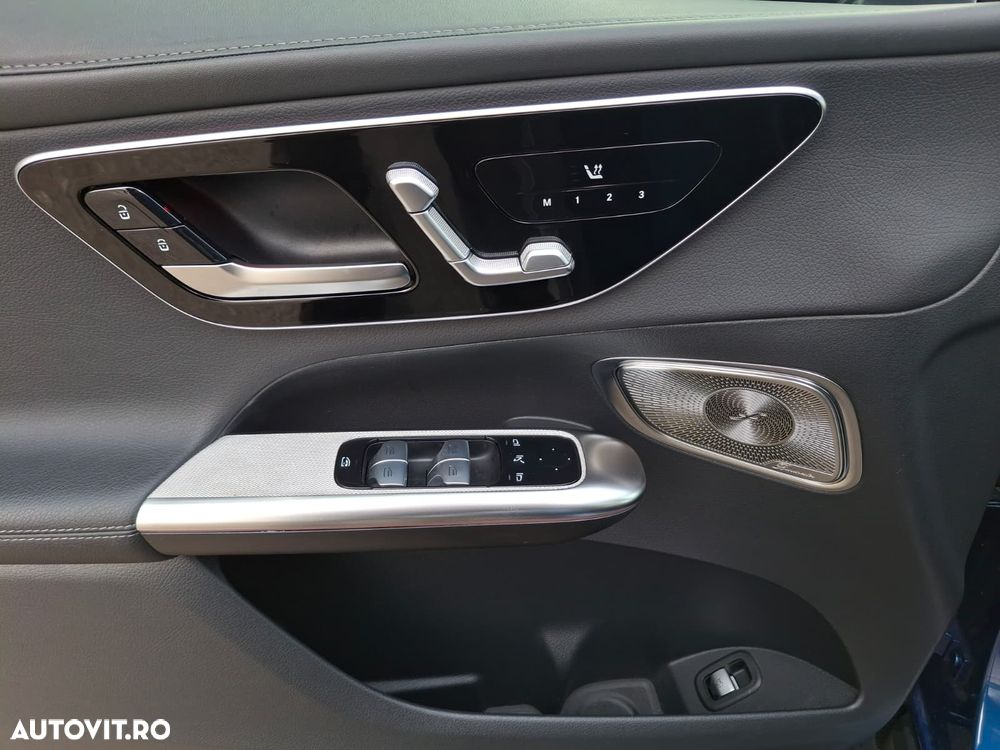 Mercedes-Benz GLC Coupe 300 de 4MATIC - 32