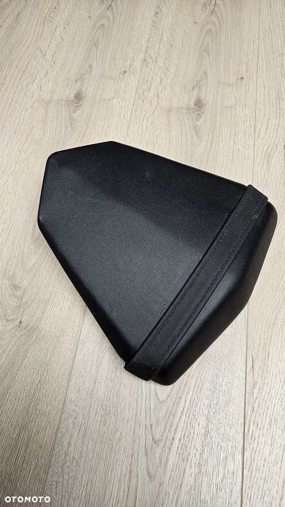 Siedzenie pasażera Yamaha R6 RJ11 - 4
