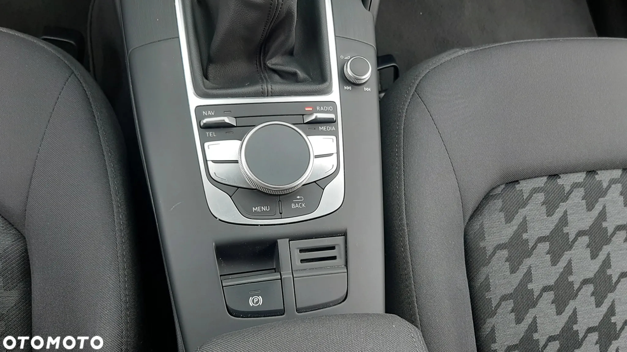 Audi A3 1.6 TDI Attraction - 13