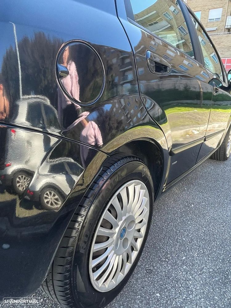 Fiat Grande Punto 1.2 Active - 11