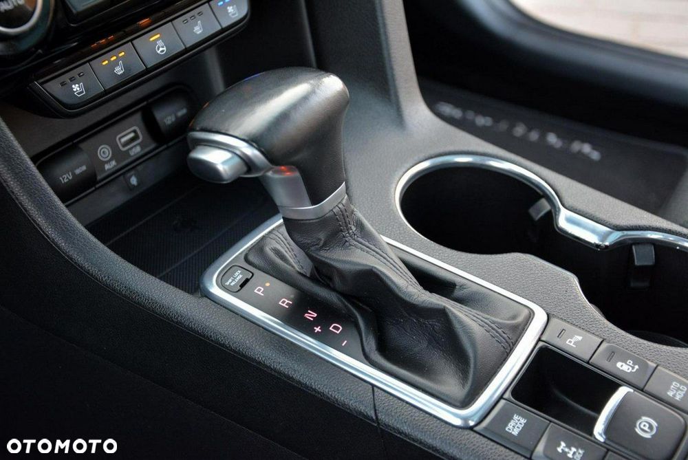 Kia Sportage 2,0 CRDI AWD Platinum - 35