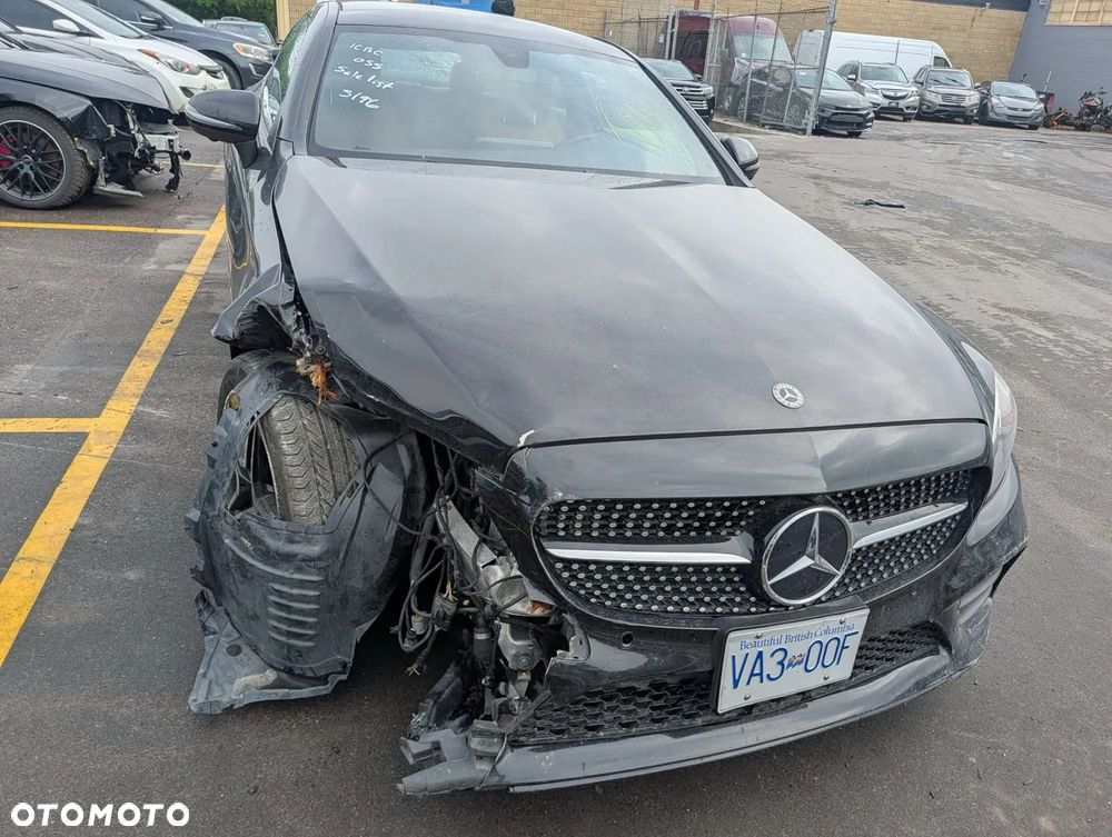 Mercedes-Benz Klasa C 300 4Matic 9G-TRONIC AMG Line - 6