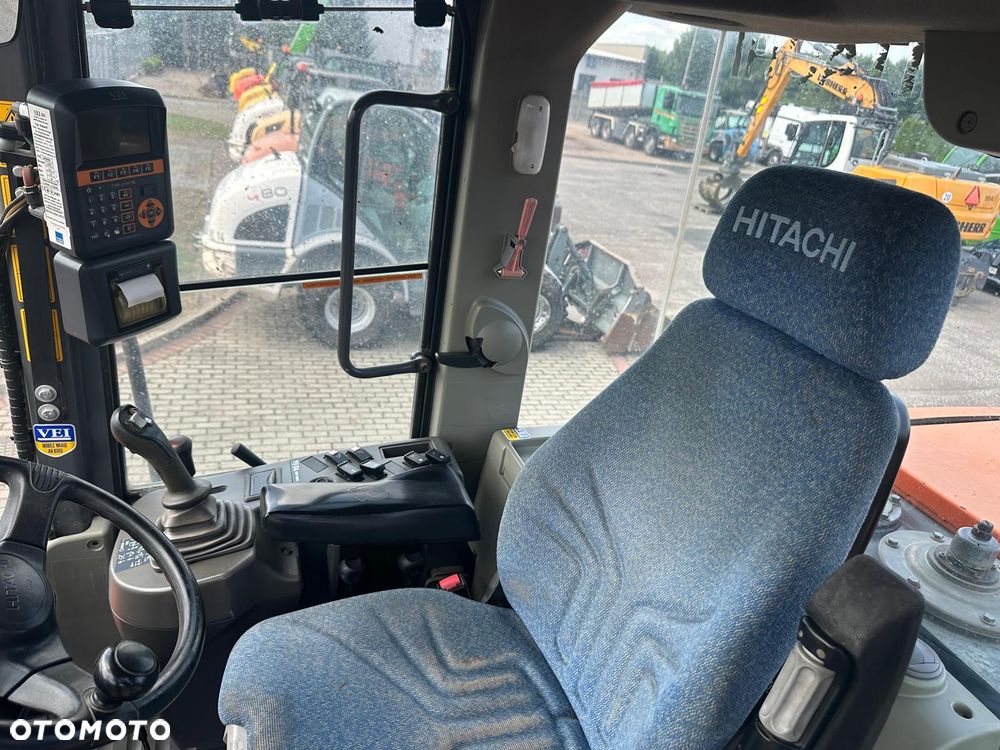 Hitachi ZW 180 - 15