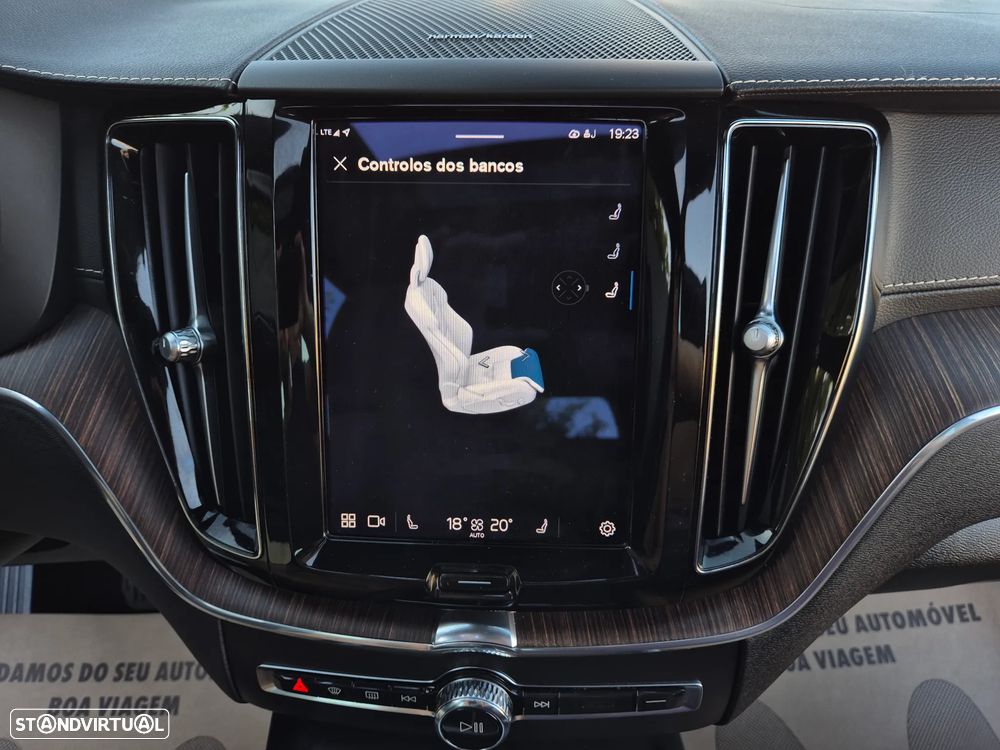Volvo XC 60 2.0 T8 PHEV Inscription AWD - 44