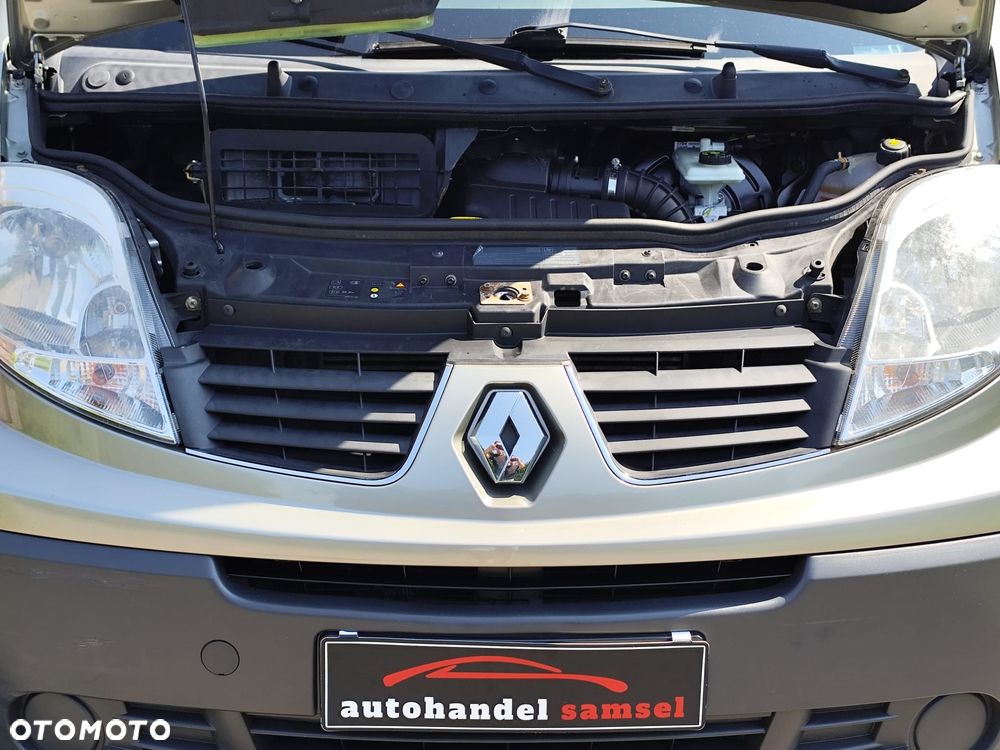 Renault Trafic 2.0dCi 115 - 23