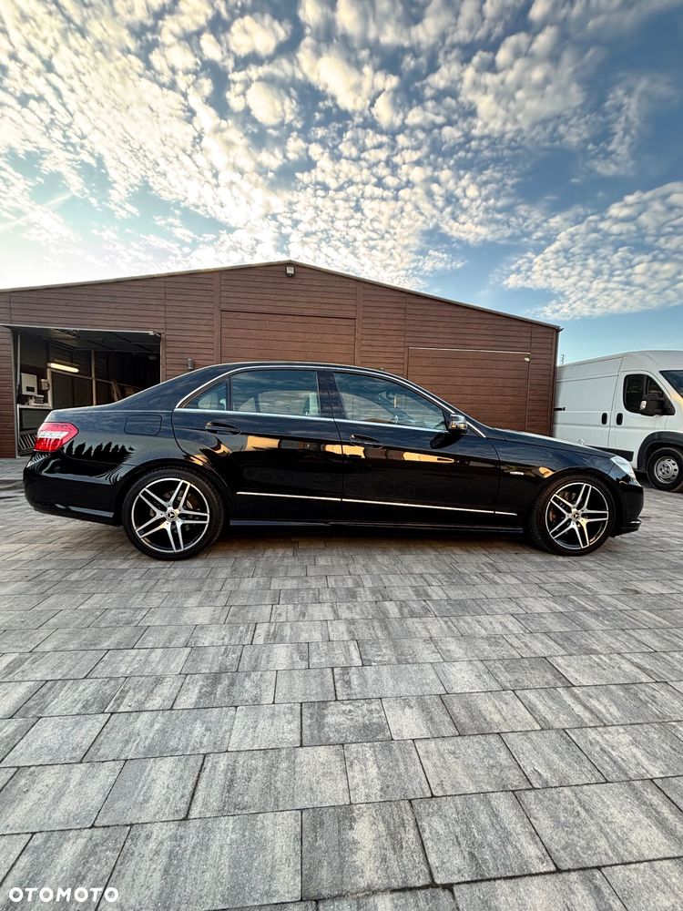 Mercedes-Benz Klasa E 350 CDI BlueEff Avantgarde - 35