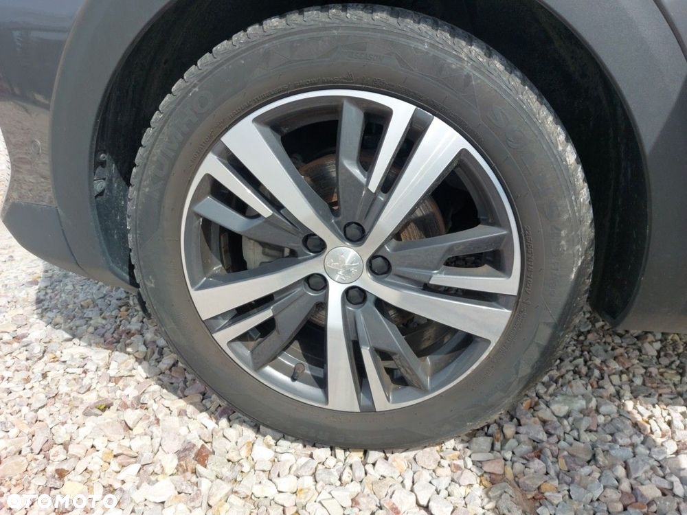 Peugeot 3008 1.5 BlueHDi Allure Pack S&S EAT8 - 11