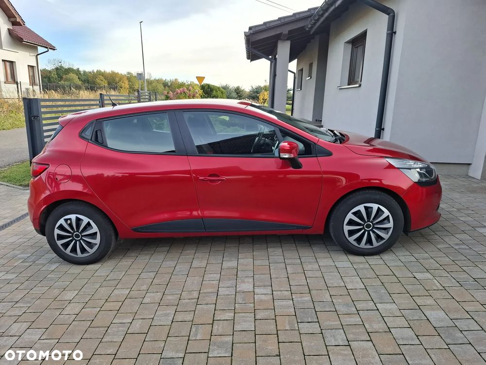 Renault Clio 2016 photo 2