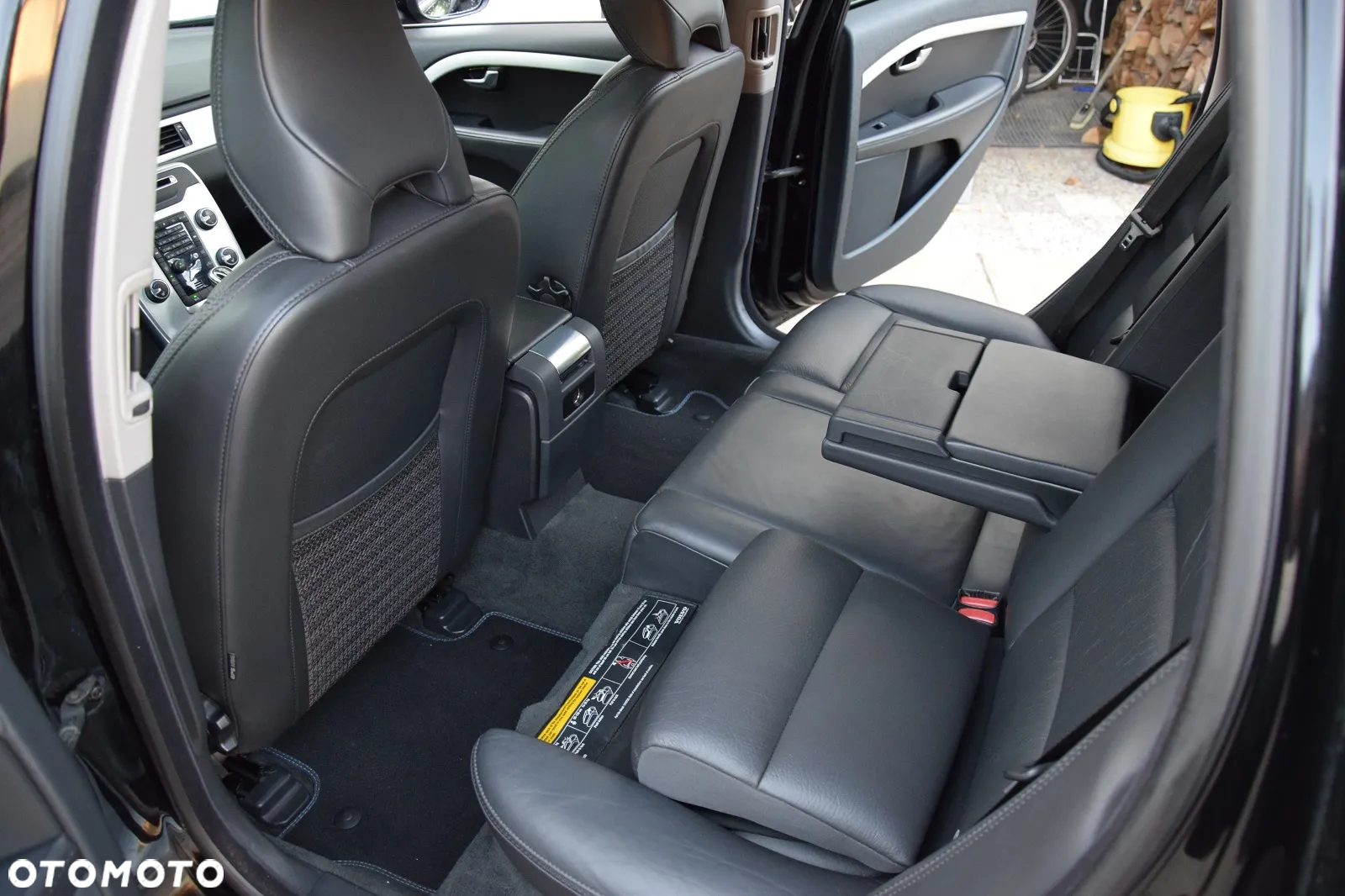 Volvo XC 70 - 26