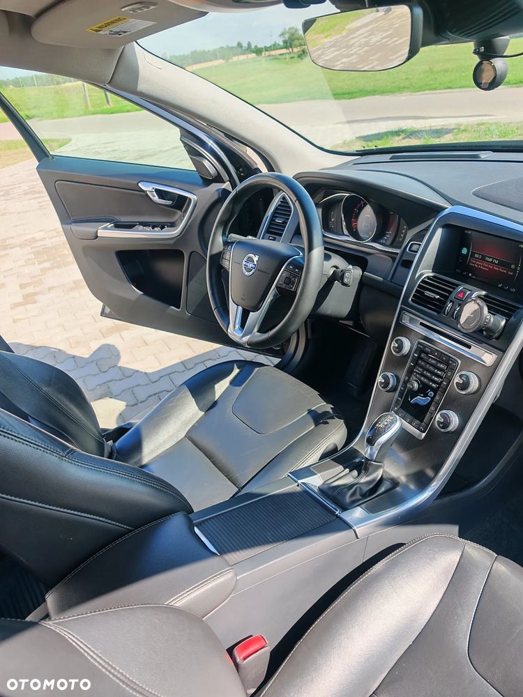 Volvo XC 60 - 8