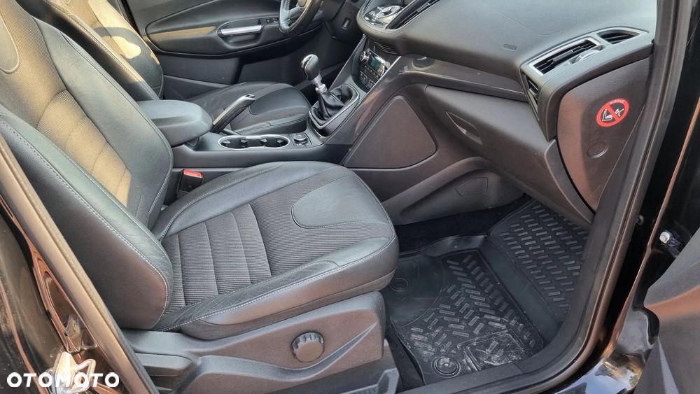 Ford Kuga 2.0 TDCi 4x4 Individual - 13