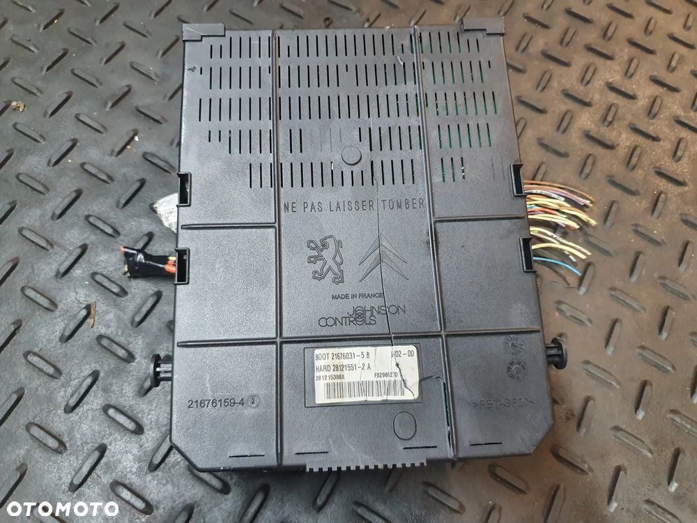 SKRZYNKA BEZPIECZNIKÓW MODUŁ BSI PEUGEOT 307 CITROEN C4 9664969080 + WTYCZKI INSTALACJA - 3