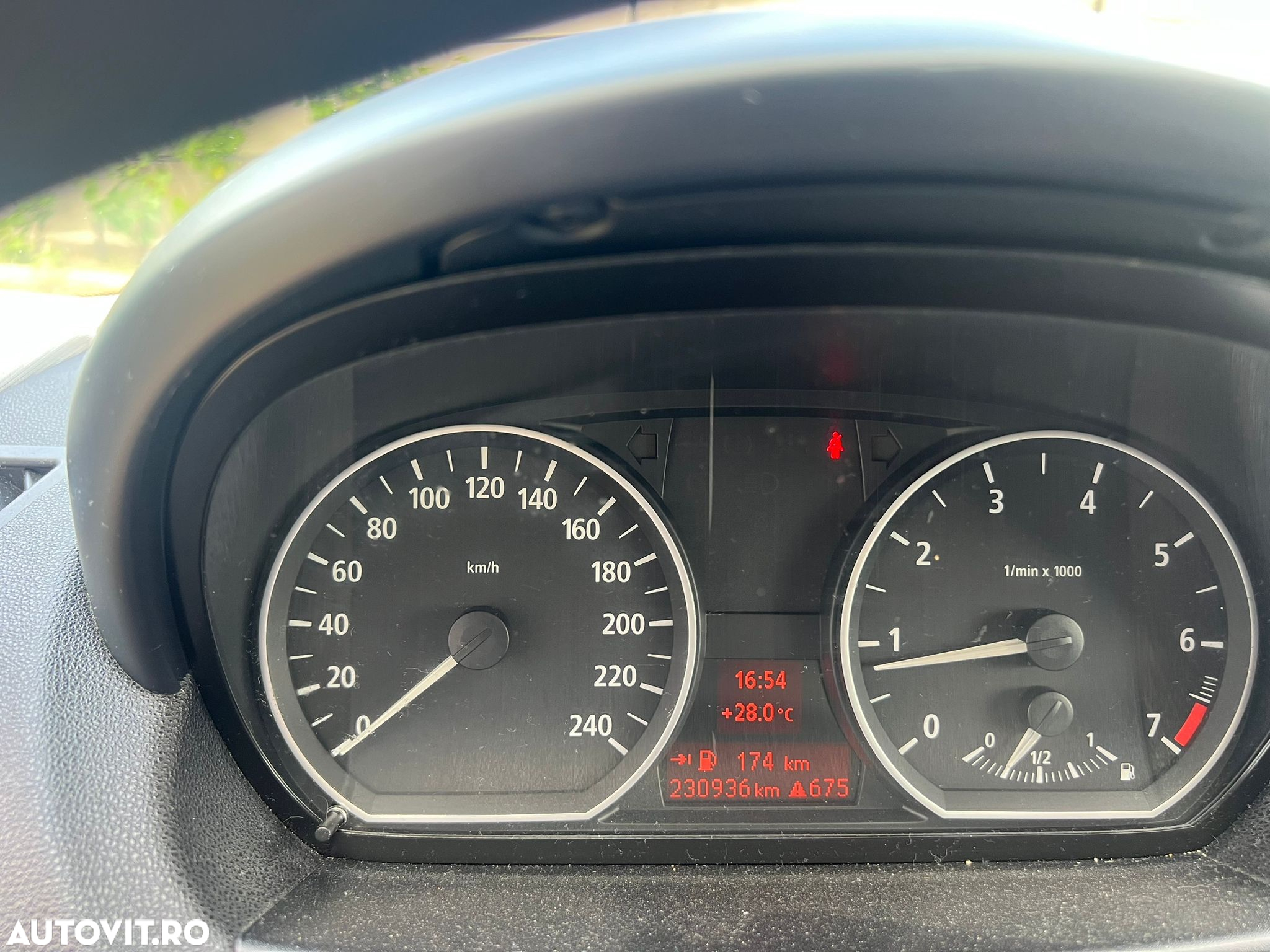 BMW Seria 1 116i - 6