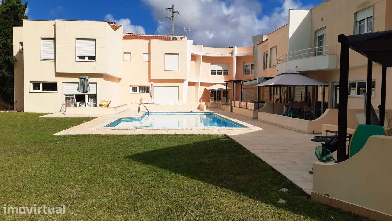 Apartamento Triplex T3+1 nas Caldas da Rainha - Condomínio com Piscina - Grande imagem: 2/42