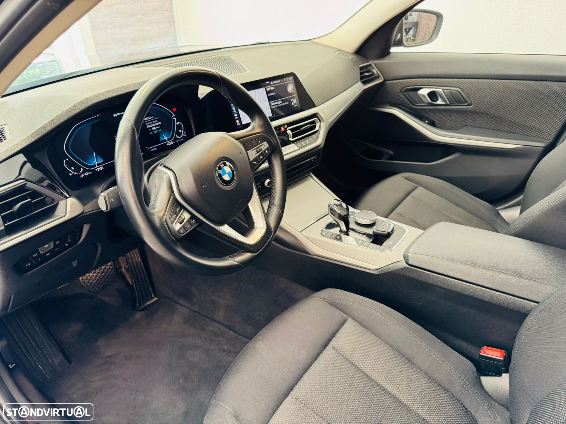 BMW 330 e iPerformance Line Sport - 10