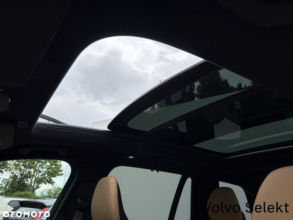 Volvo XC 90 - 23