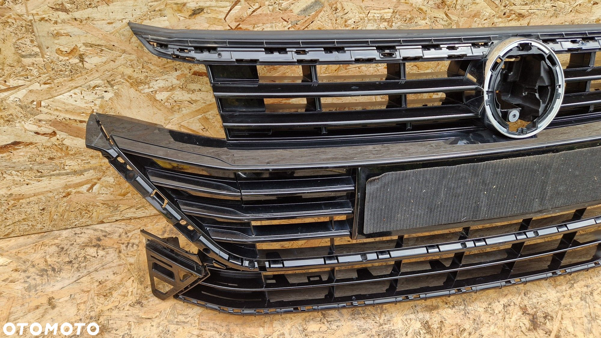 VW ARTEON 3G8853655A ATRAPA GRILL ZDERZAKA PRZÓD - 11