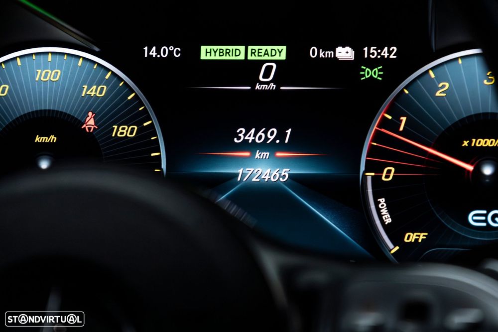 Mercedes-Benz C 300 de AMG Line - 19