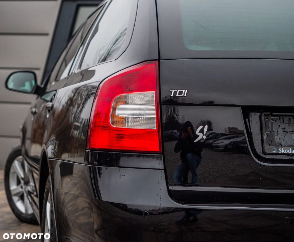 Skoda Octavia 2.0 TDI DPF Elegance - 15