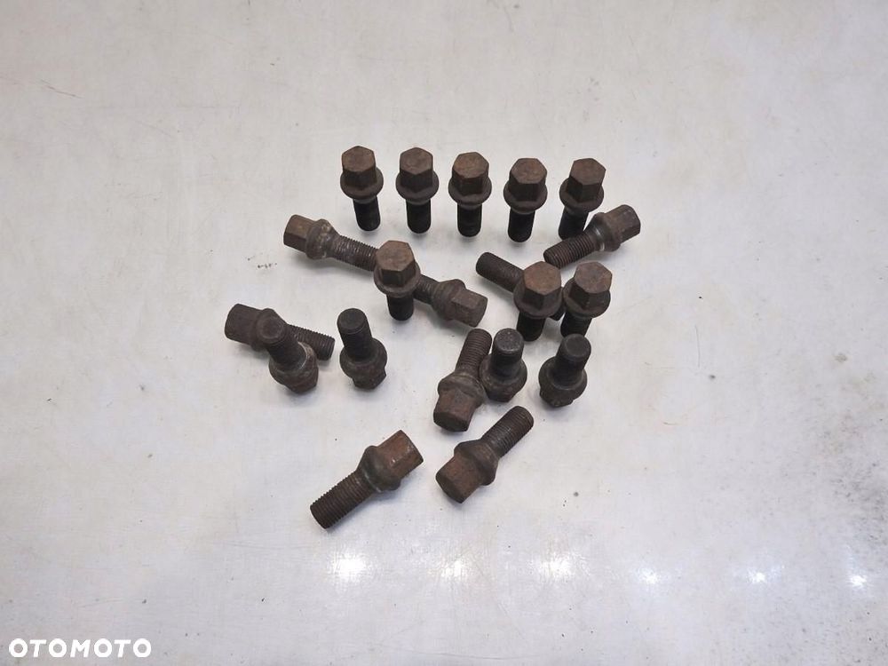 ŚRUBA ŚRUBY FELG 17 AUDI A4 B8 - 5