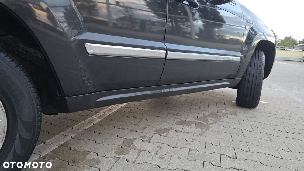 Jeep Grand Cherokee - 26