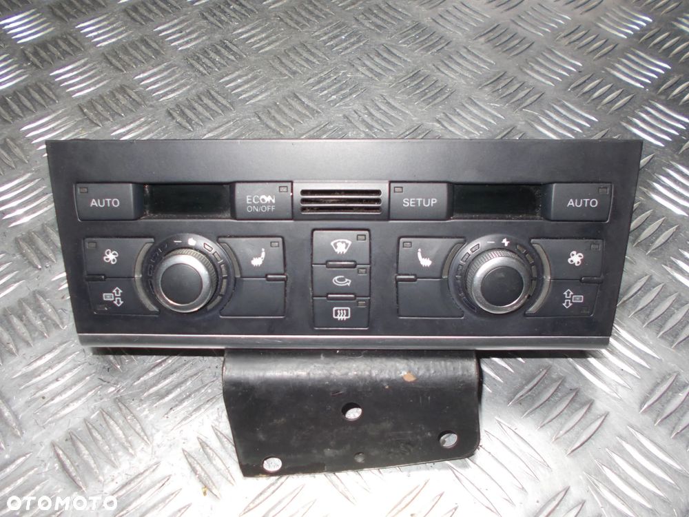 Audi Q7 4L panel nawiewu klimatyzacji - 1