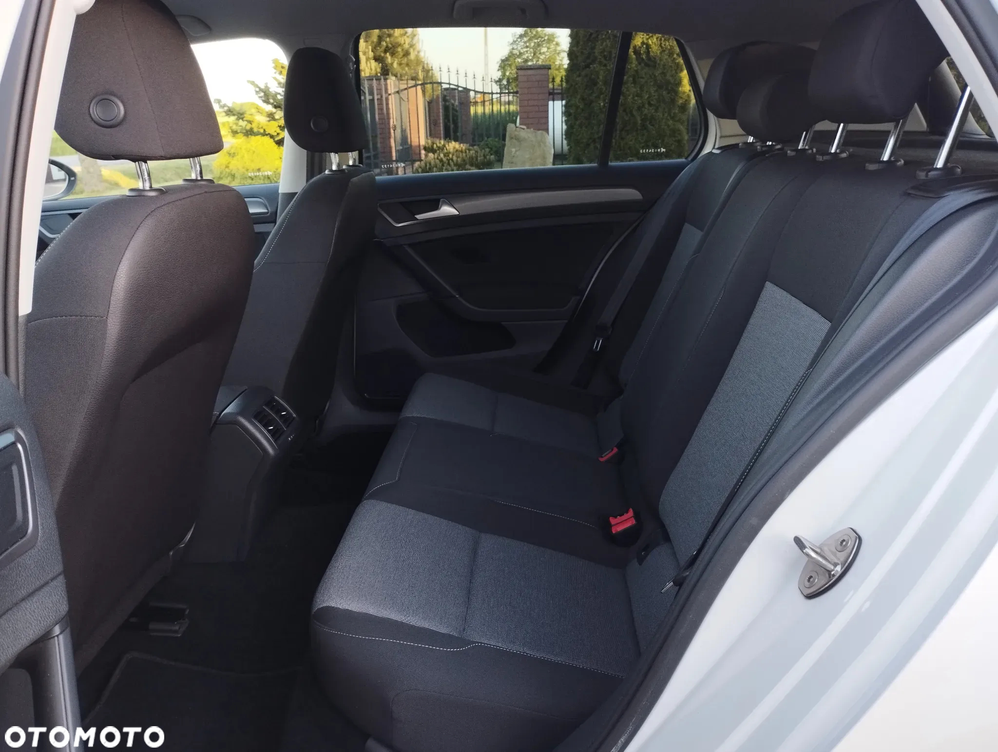 Volkswagen Golf 1.6 TDI 4Motion BlueMotion Technology Comfortline - 17