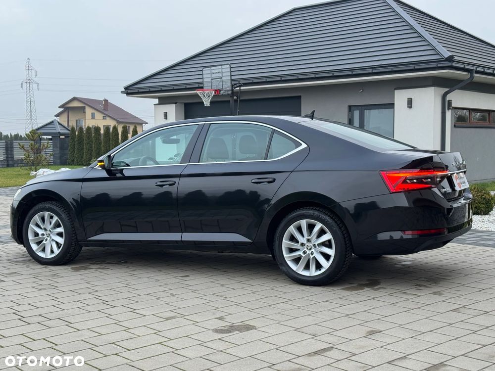 Skoda Superb 2.0 TDI Ambition DSG - 12