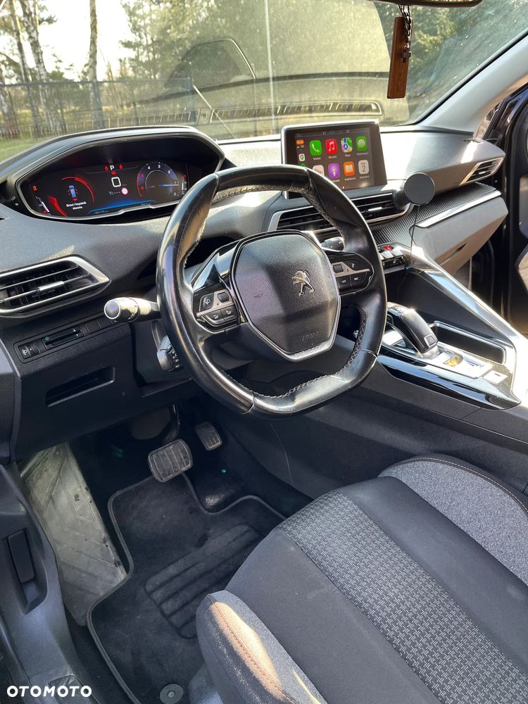 Peugeot 5008 1.6 BlueHDI Allure S&S EAT6 - 7