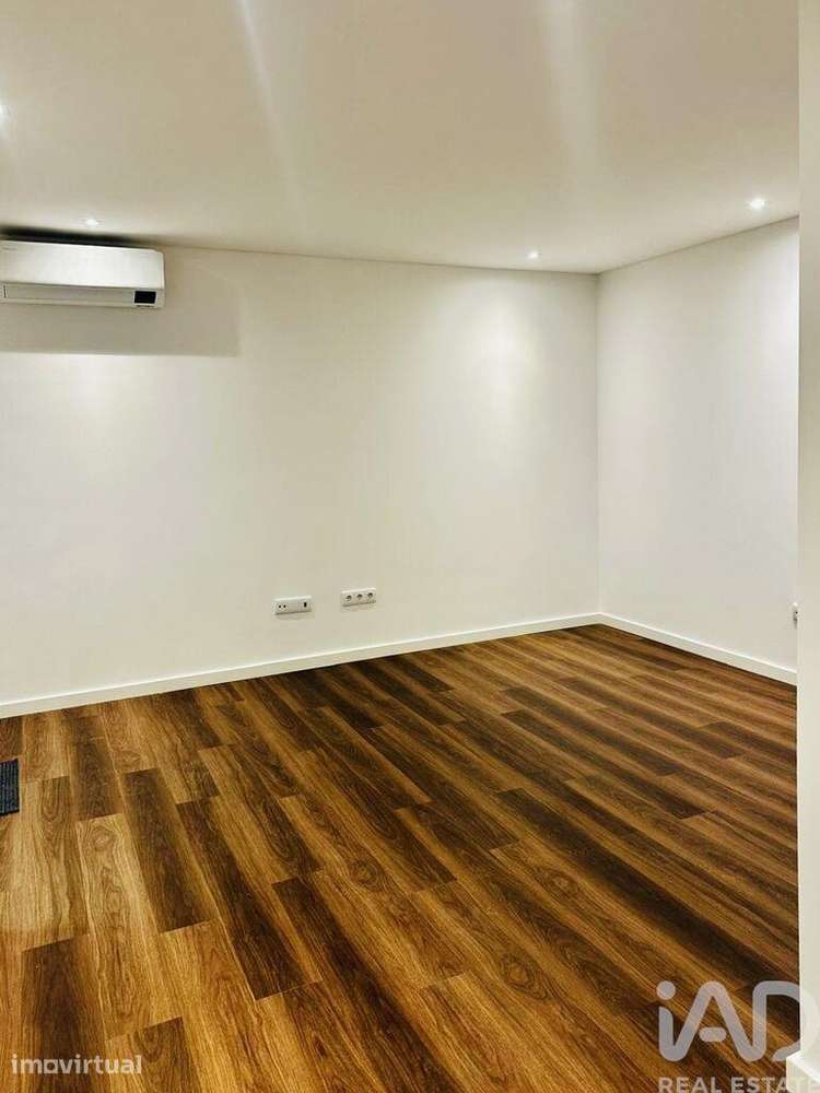 Apartamento T3 em Almada, Cova da Piedade, Pragal e Cacilhas de 96 m2 - Grande imagem: 2/18
