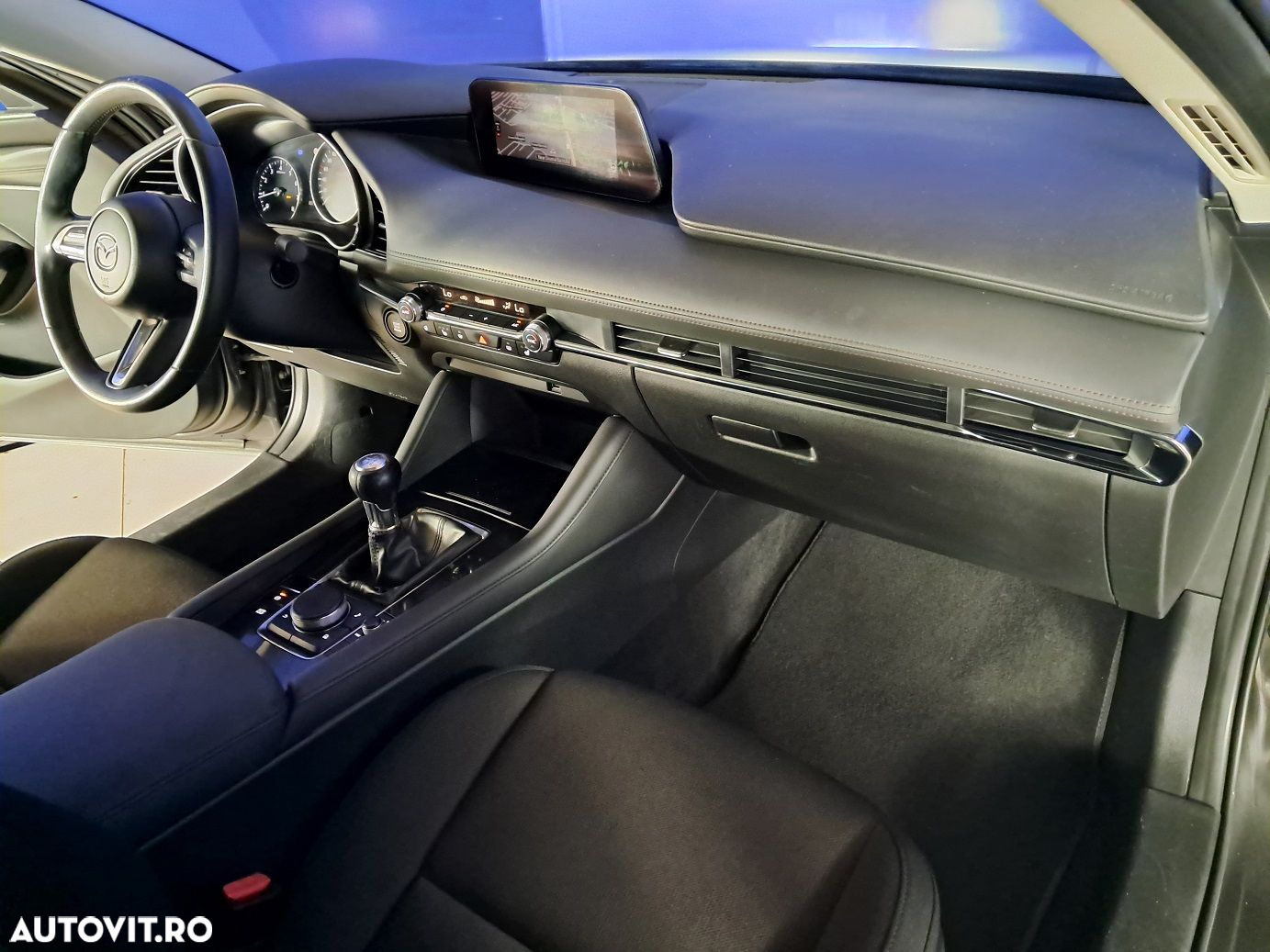 Mazda 3 - 10