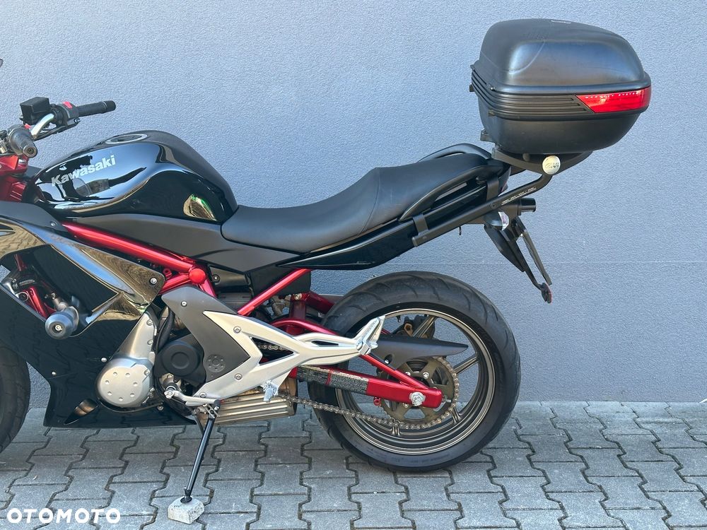 Kawasaki ER - 8