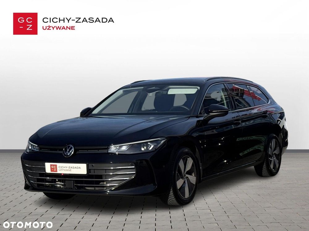 Volkswagen Passat - 1