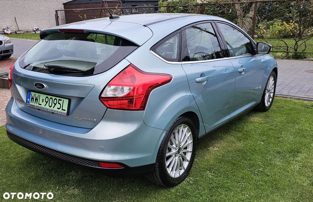 Ford Focus Standard - 3