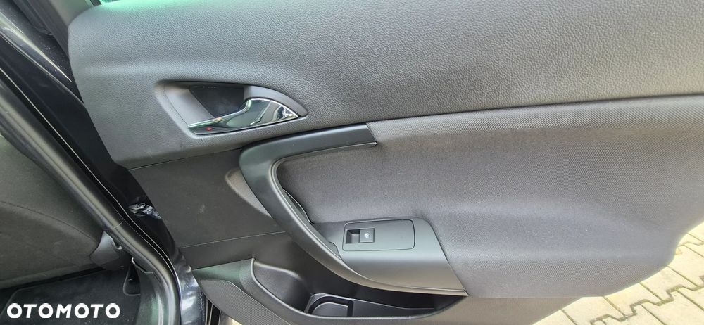 Opel Insignia - 16