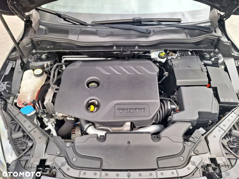 Volvo V40 D2 Momentum - 31