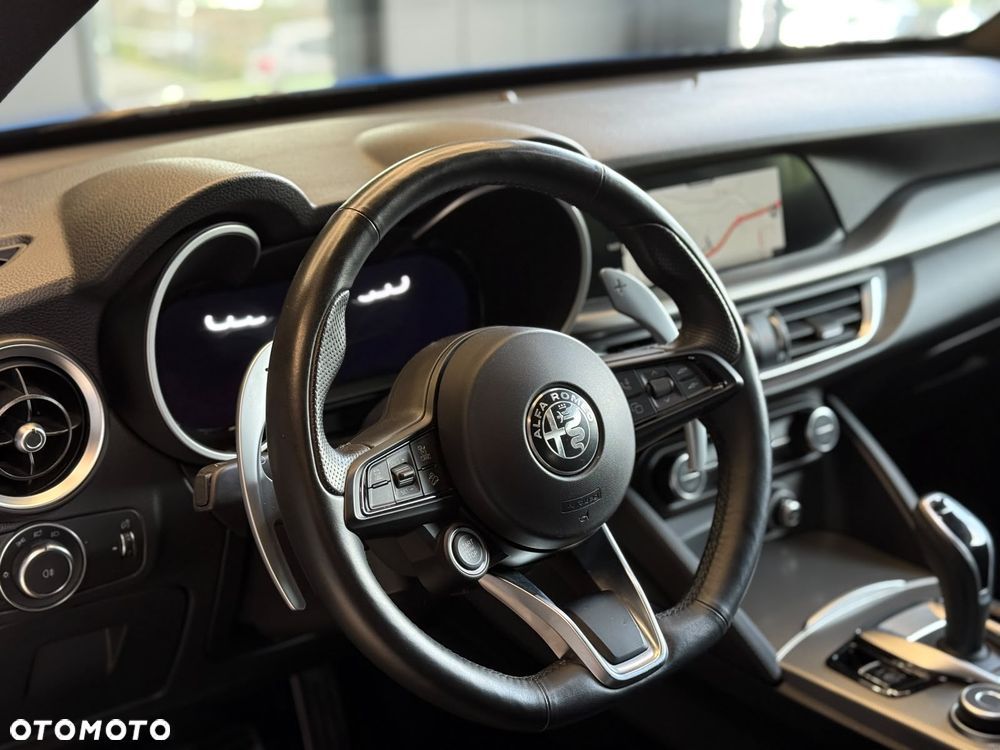 Alfa Romeo Stelvio 2.0 Turbo Veloce Q4 - 9