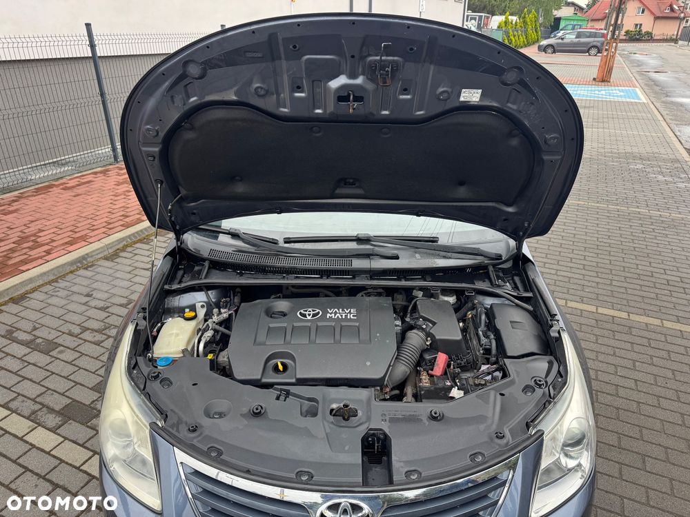Toyota Avensis - 23
