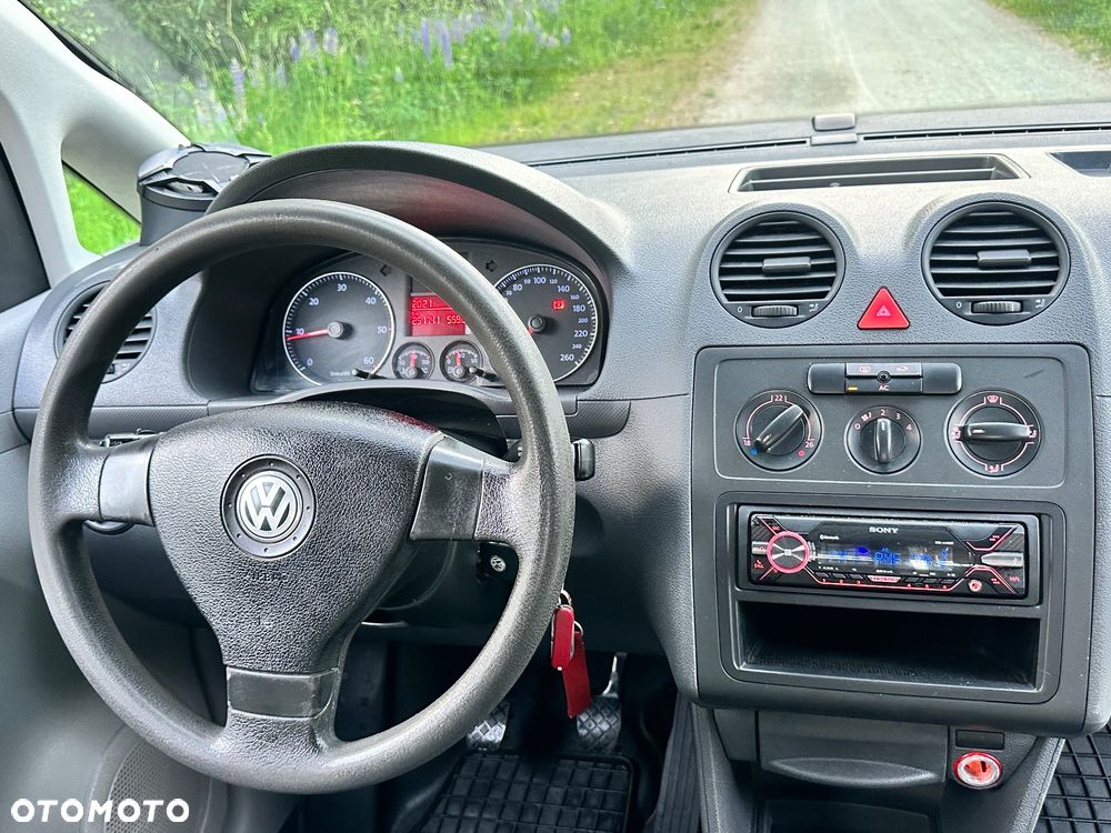 Volkswagen Caddy - 18