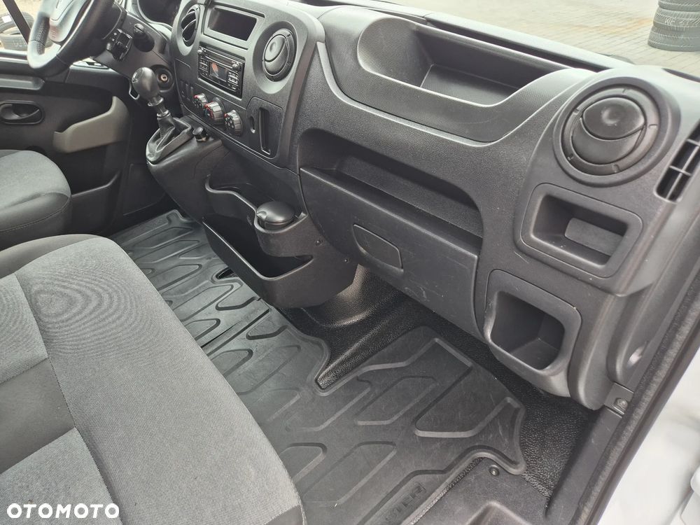 Renault Master - 15
