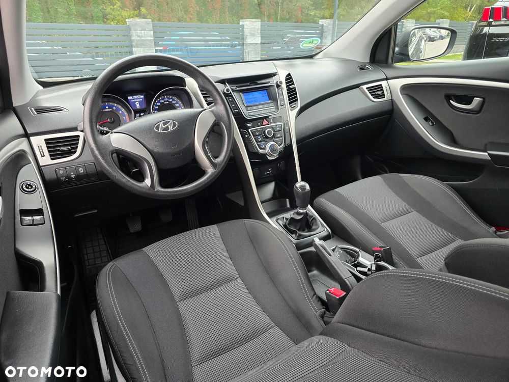Hyundai i30 blue 1.4 Style - 21