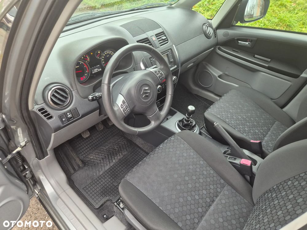 Suzuki SX4 2.0 DDiS 4x4 Style - 9