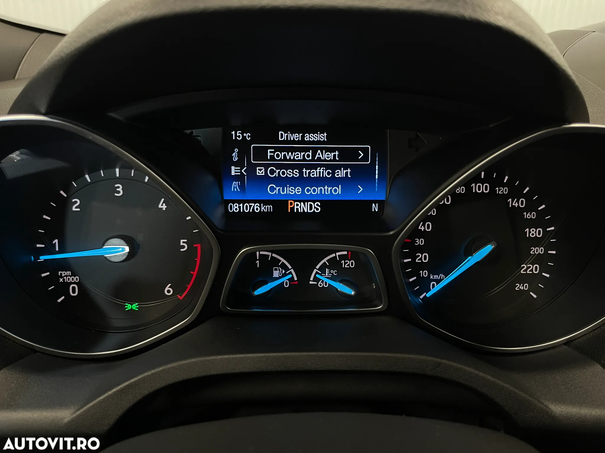 Ford Kuga 2.0 TDCi 4WD Powershift ST-Line - 33