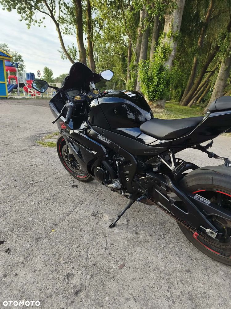 Suzuki GSX-R - 4
