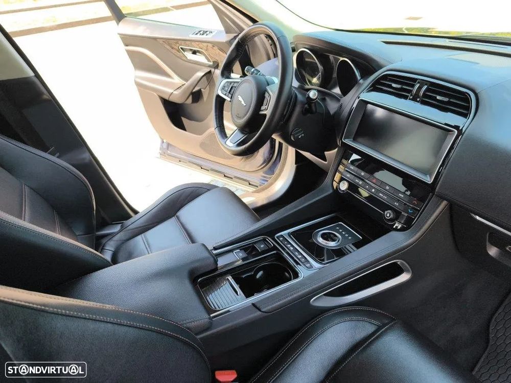 Jaguar F-Pace 2.0 i4D Prestige Aut. - 14