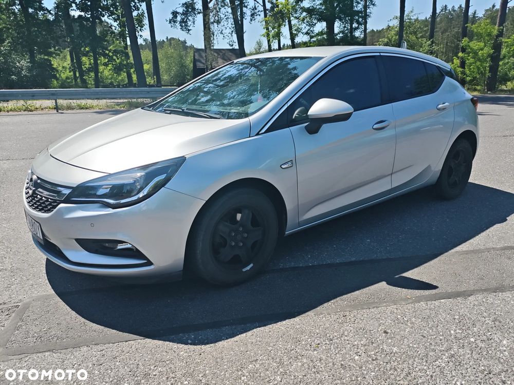 Opel Astra 1.4 T Enjoy S&S - 17