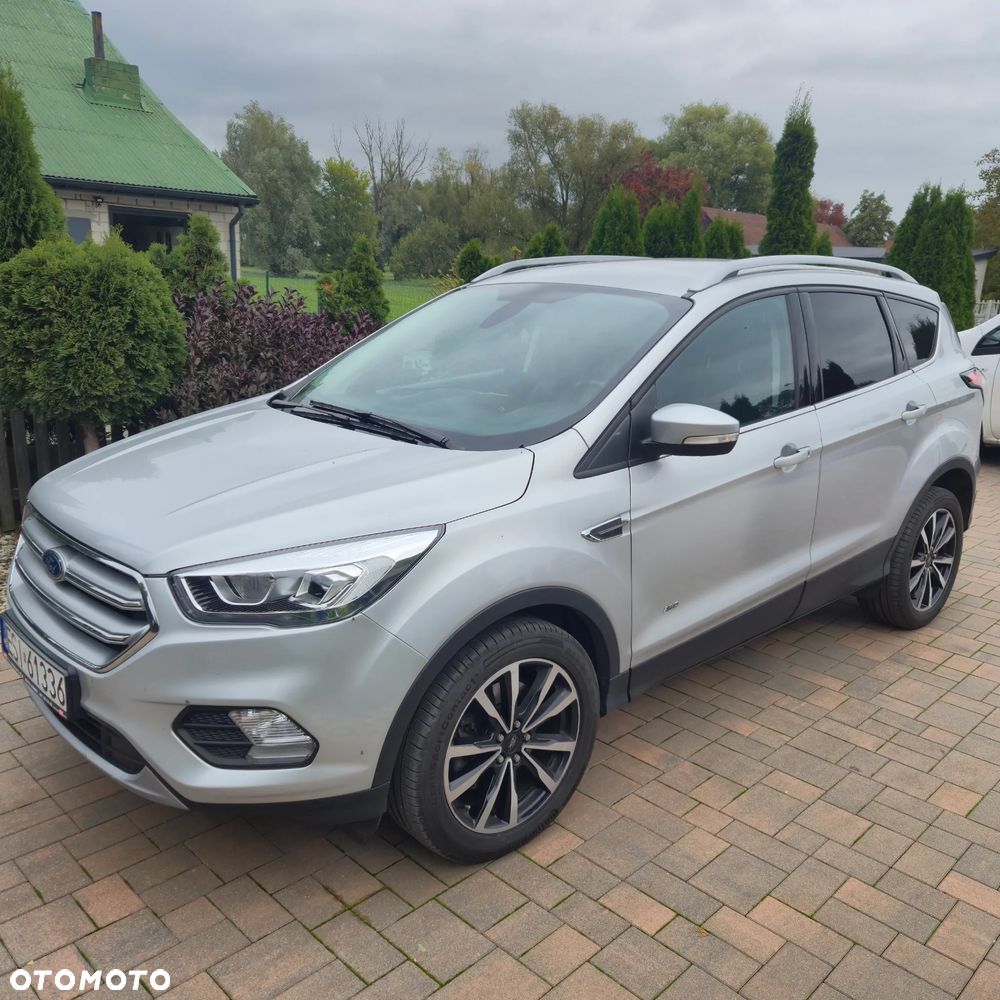 Ford Kuga - 1