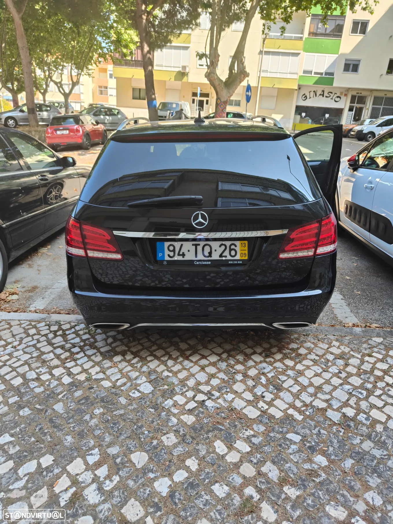 Mercedes-Benz E 300 Bluetec Hybrid Avantgarde - 5