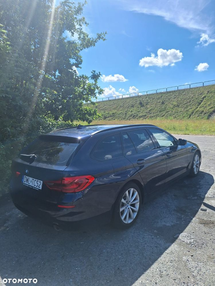 BMW Seria 5 525d Sport Line - 7
