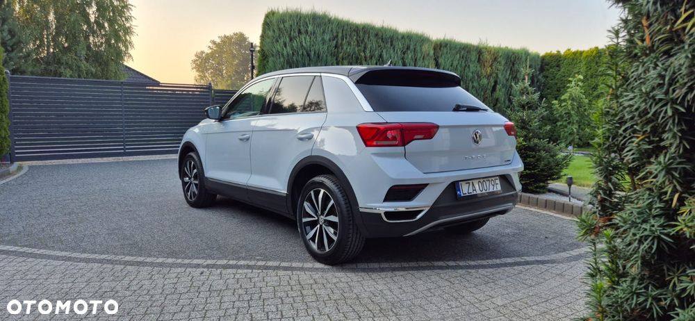 Volkswagen T-Roc - 8